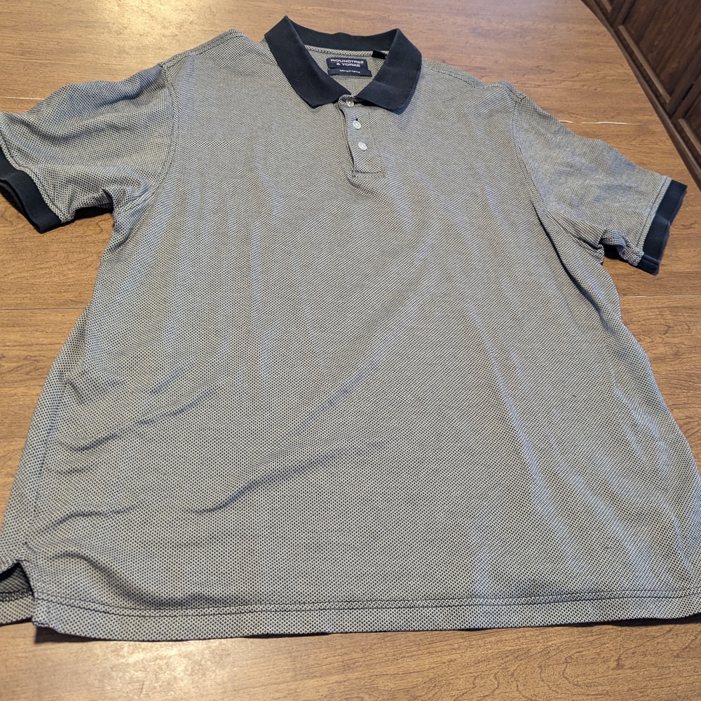 Roundtree & Yorke Grey Polo with Navy Contrast Collar